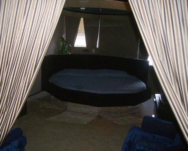 Red Carpet Inn Fanta Suites Hotel جرينوود المظهر الخارجي الصورة