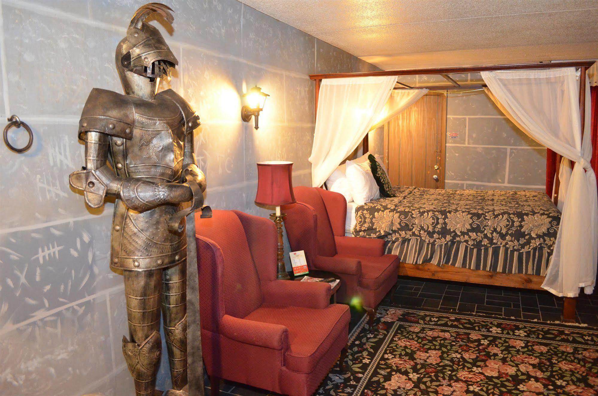 Red Carpet Inn Fanta Suites Hotel جرينوود المظهر الخارجي الصورة